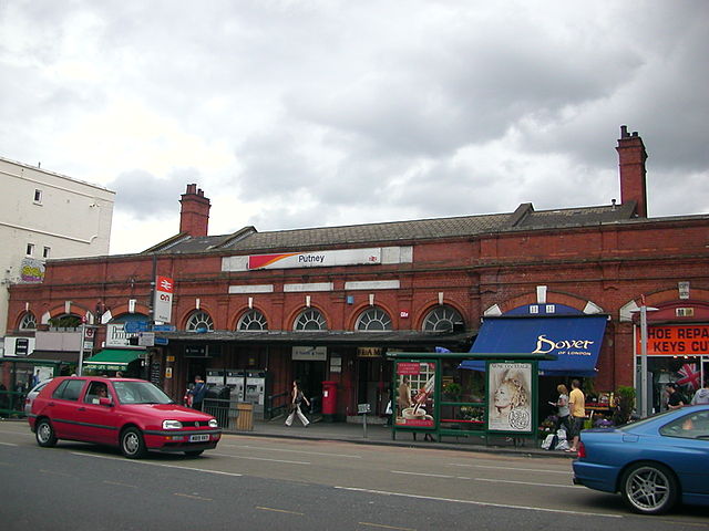 putney station