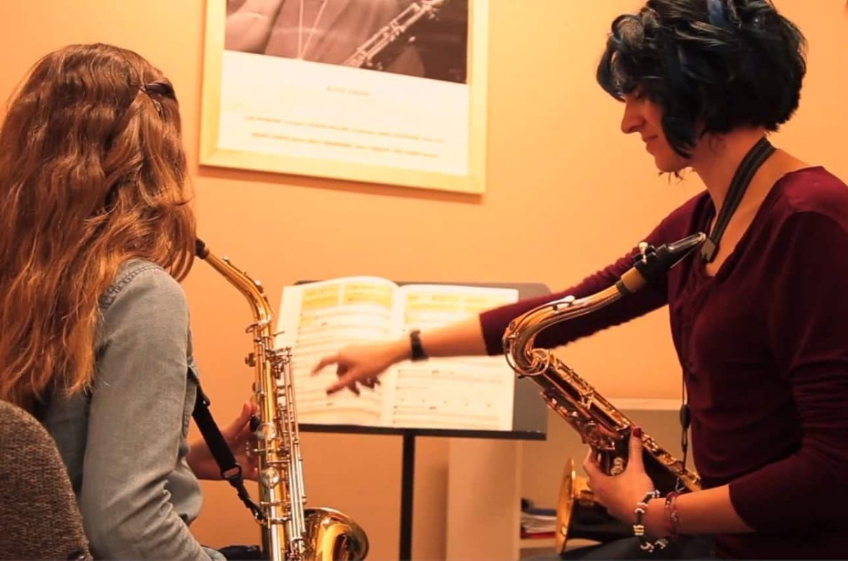 saxophone lessons at home or online
