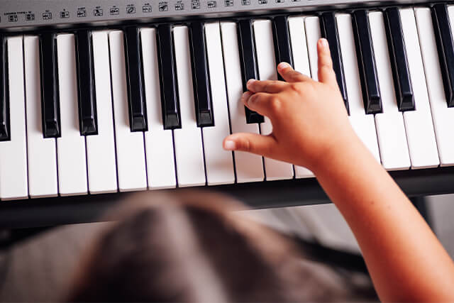 piano lessons for children in enfield, en from £14 per lesson