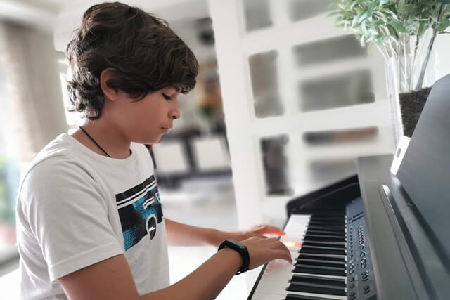 piano lessons for children in bromley, br from £14 per lesson