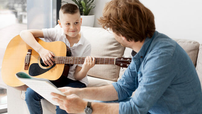 guitar lessons for children in clapham junction, wandsworth, sw1 from £14 per lesson
