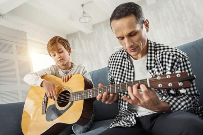 guitar lessons for children in holloway, islington, n7 from £14 per lesson