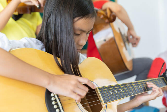 guitar lessons for children in east sheen, richmond, sw14 from £14 per lesson