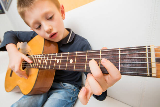 guitar lessons for children in caledonian road & barnsbury, islington, n7 from £14 per lesson