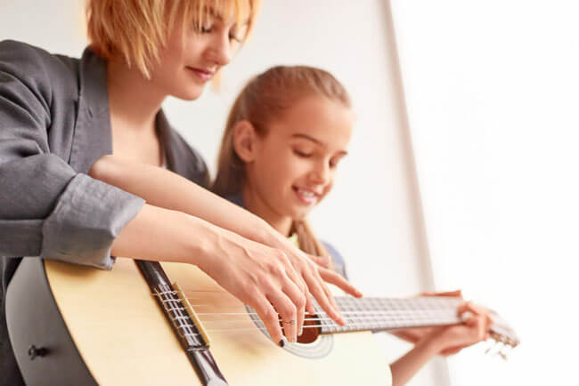 guitar lessons for children in canada water, southwark, se16 from £14 per lesson