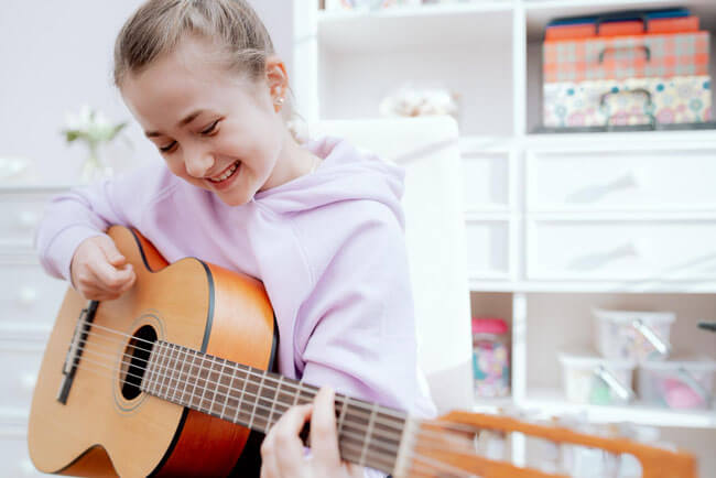 guitar lessons for children in dalston kingsland, hackney, e8 from £14 per lesson