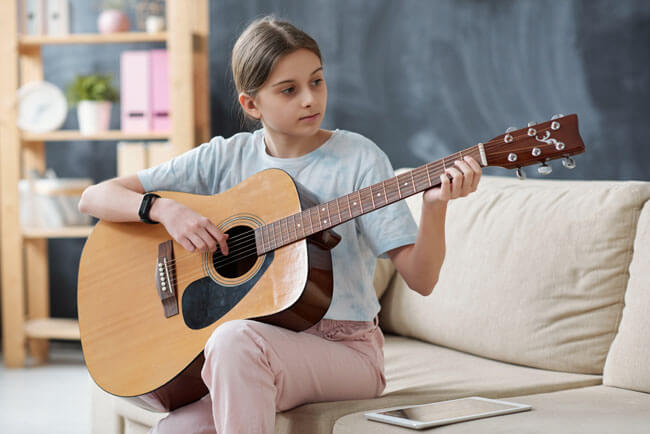 guitar lessons for children in haggerston, hackey, e2 from £14 per lesson